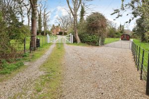 STURRICK LANE- click for photo gallery
